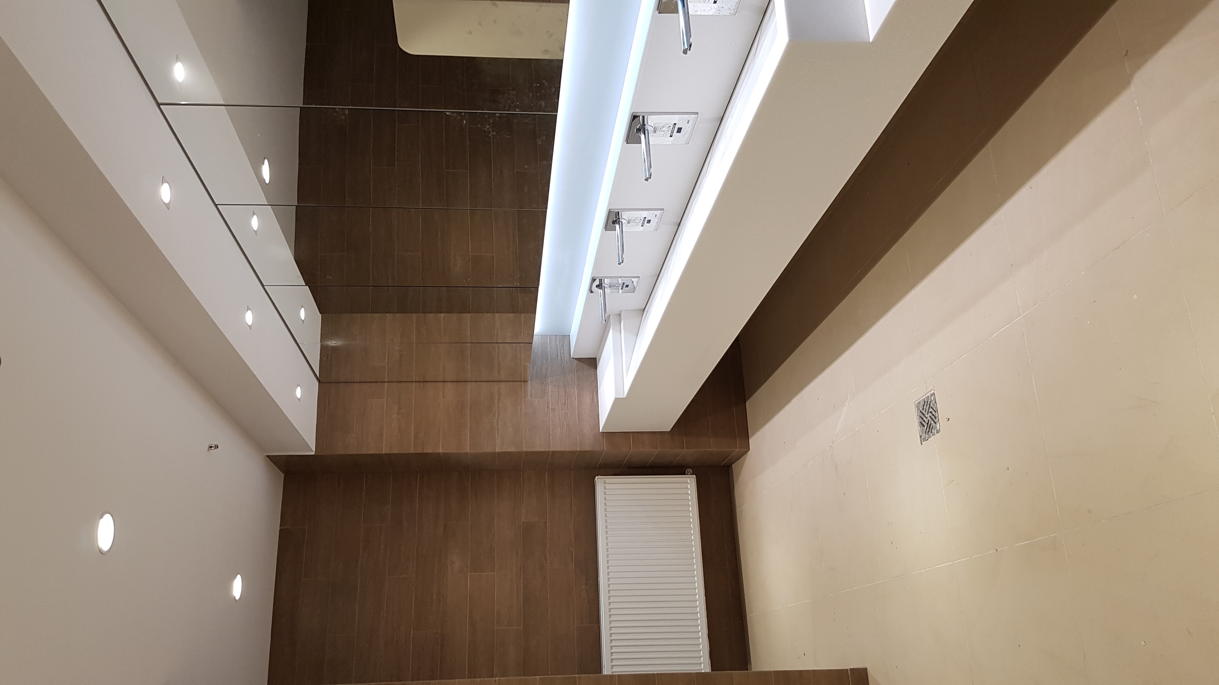 bai tomis constanta 1